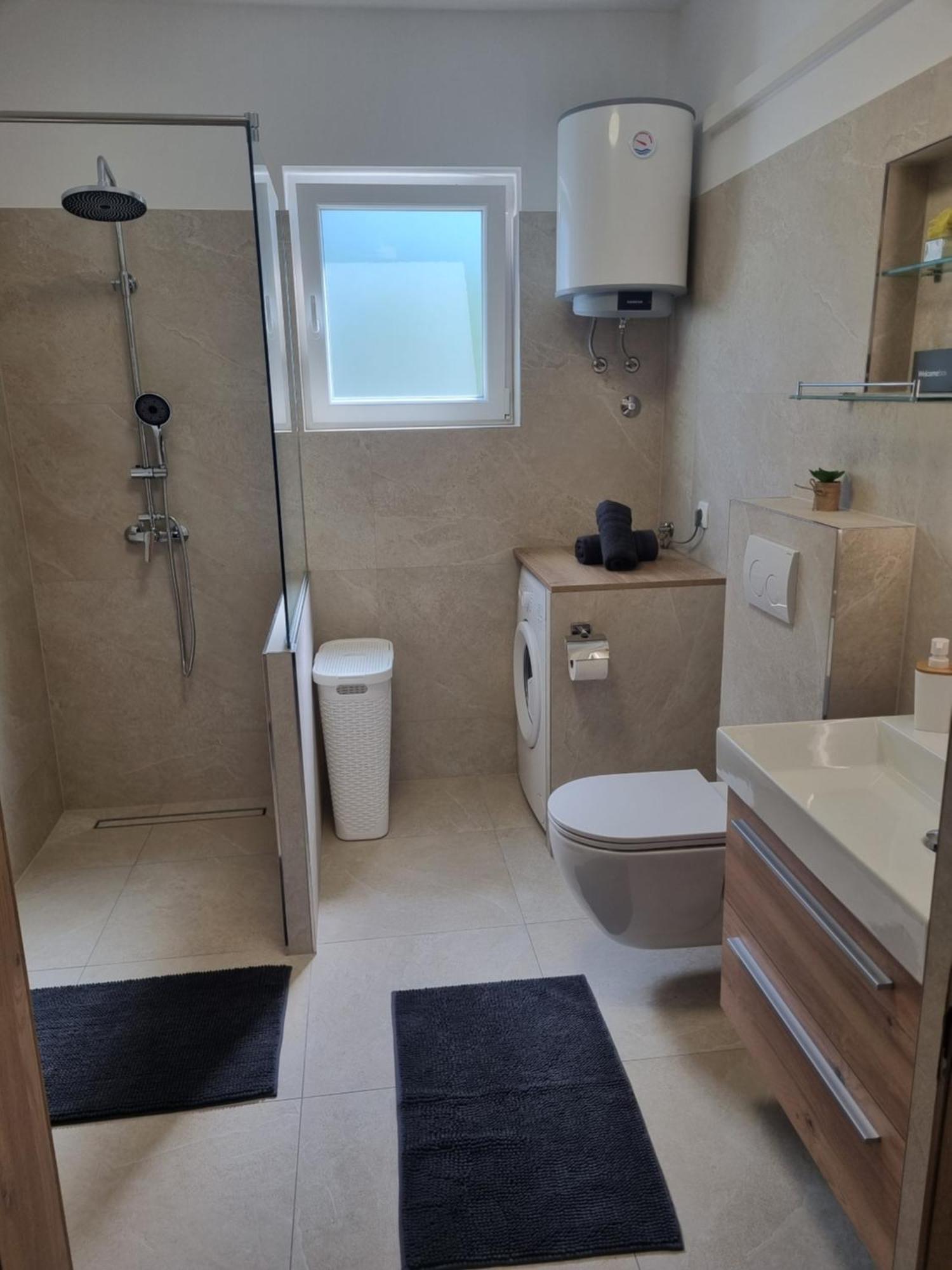 Apartment Oliva Krk Town Esterno foto