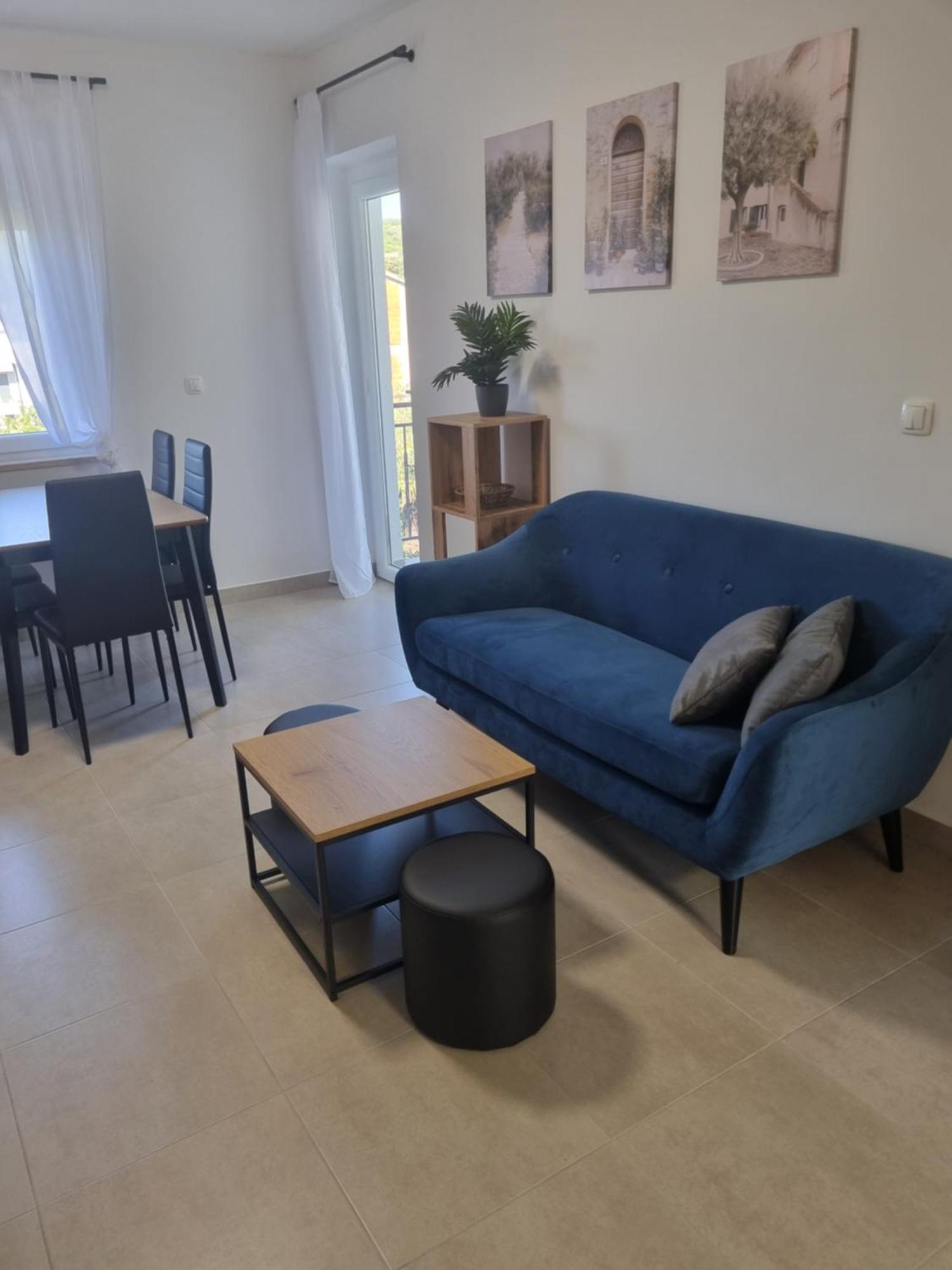 Apartment Oliva Krk Town Esterno foto